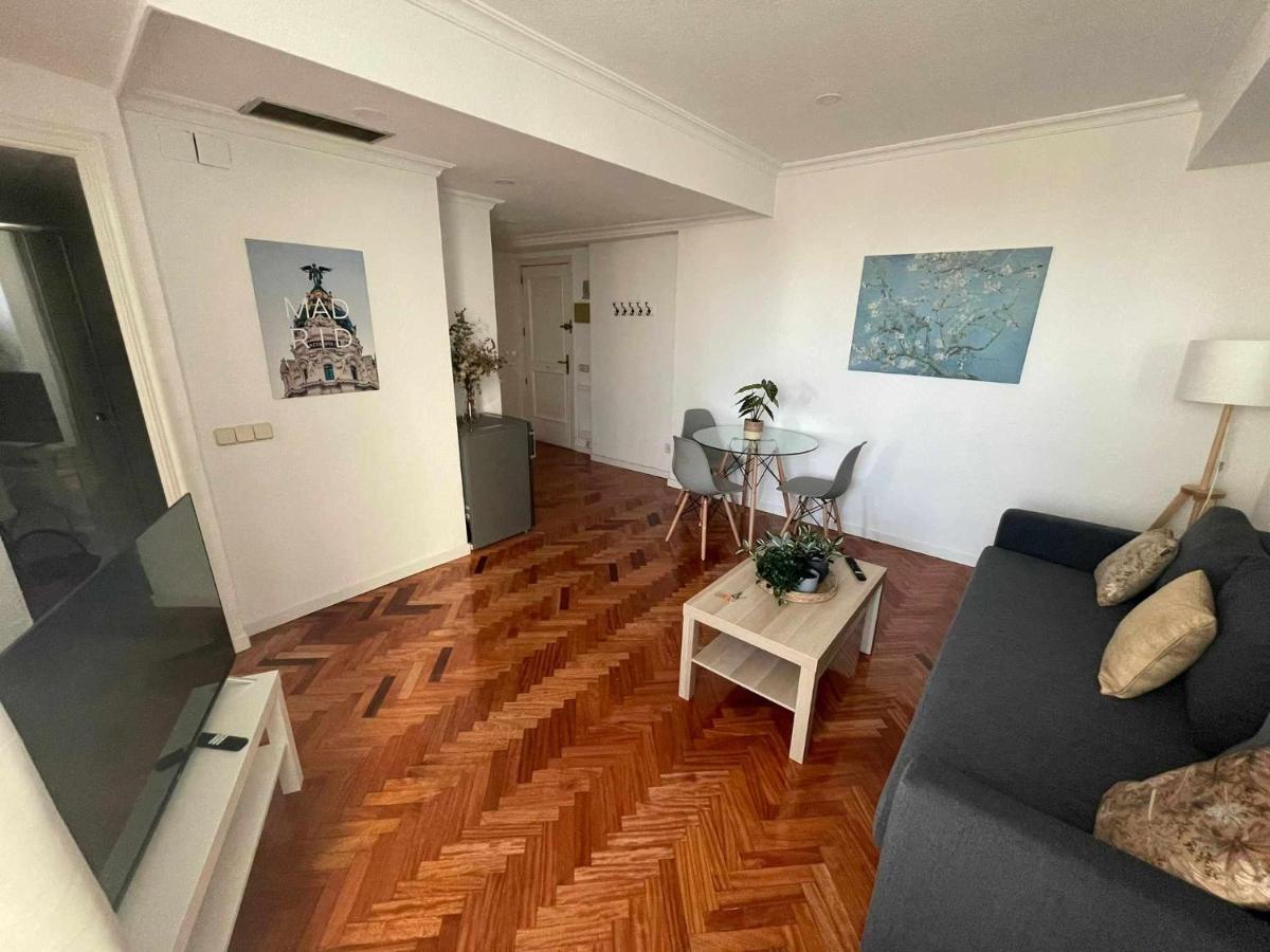 Apartamento Con Terraza Y Vistas Alcalaretiro Madrid Dış mekan fotoğraf